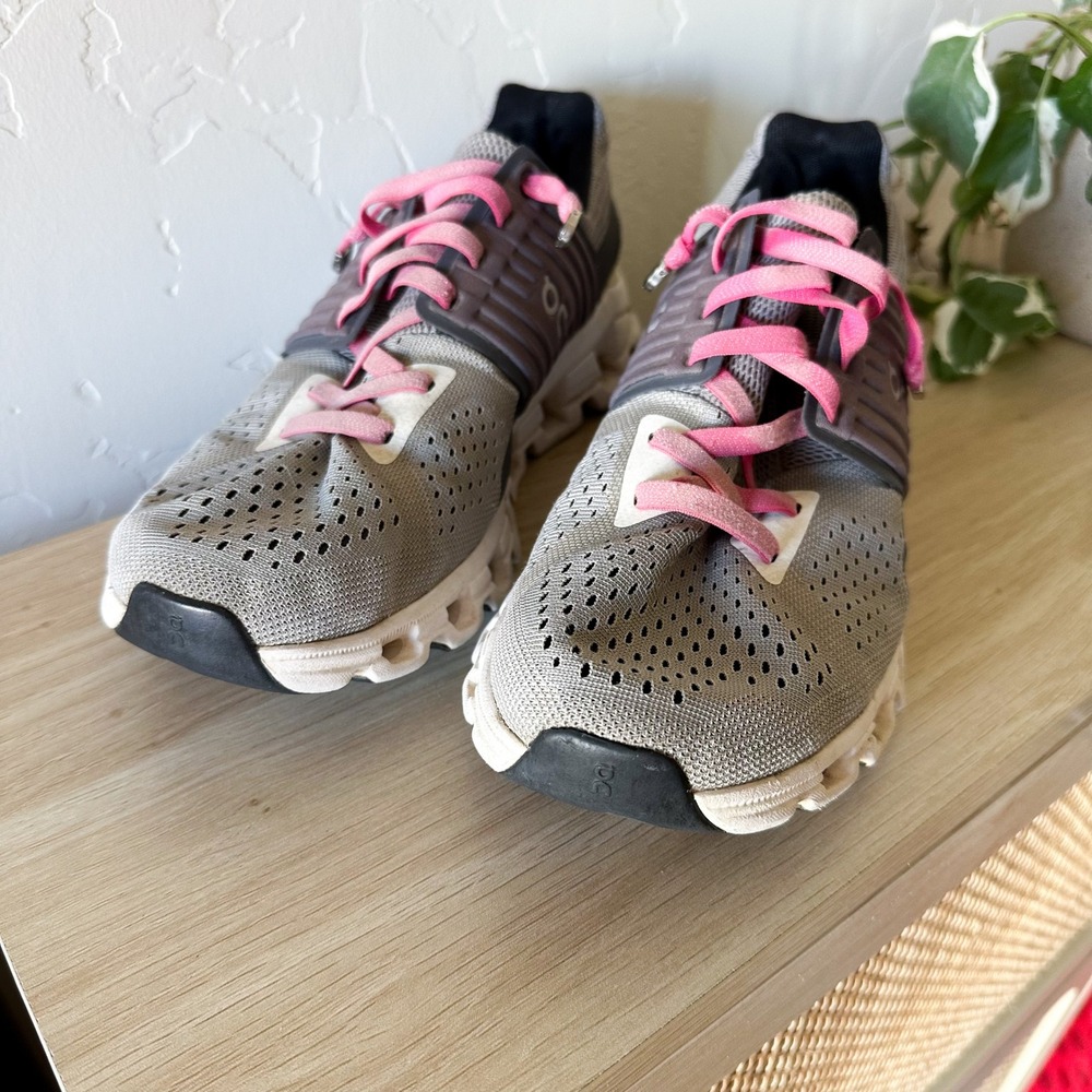 On Running | Cloudswift 3 Mesh Running Sneakers in Grey Pink size 8 - Picture 3 of 7